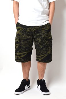 画像9: Back Channel(バックチャンネル) / GHOSTLION CAMO CARGO SHORTS (9)