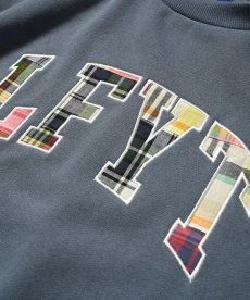 画像12: 【30%OFF】LFYT(ラファイエット) / PACHWORK ARCH LOGO CREWNECK (12)