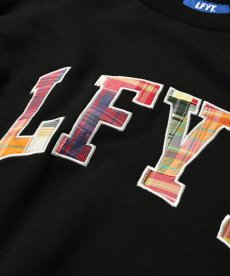 画像6: 【30%OFF】LFYT(ラファイエット) / PACHWORK ARCH LOGO CREWNECK (6)