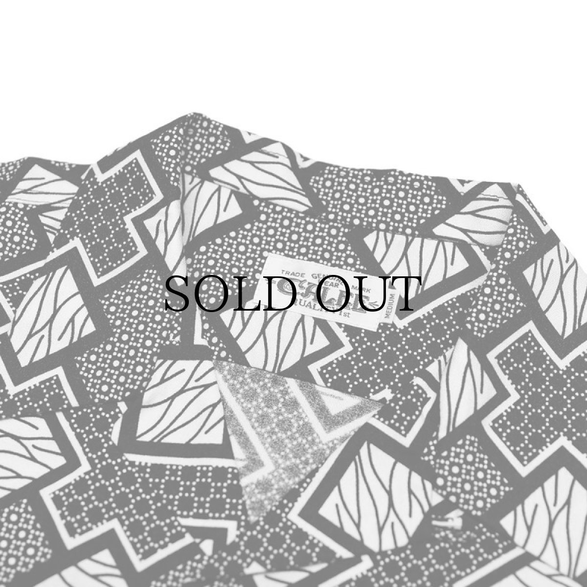 画像2: CALEE(キャリー) / Geometric pattern amunzen cloth S/S shirt (2)