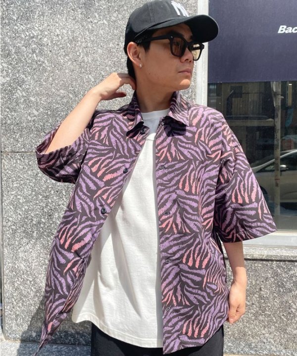 CALEE(キャリー) シャツ Animal type pattern drop shoulder S/S shirt