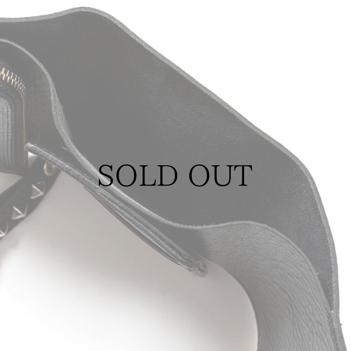 画像8: CALEE(キャリー) / PLANE LEATHER FLAP HALF WALLET ＜STUDS CHARM＞ (8)