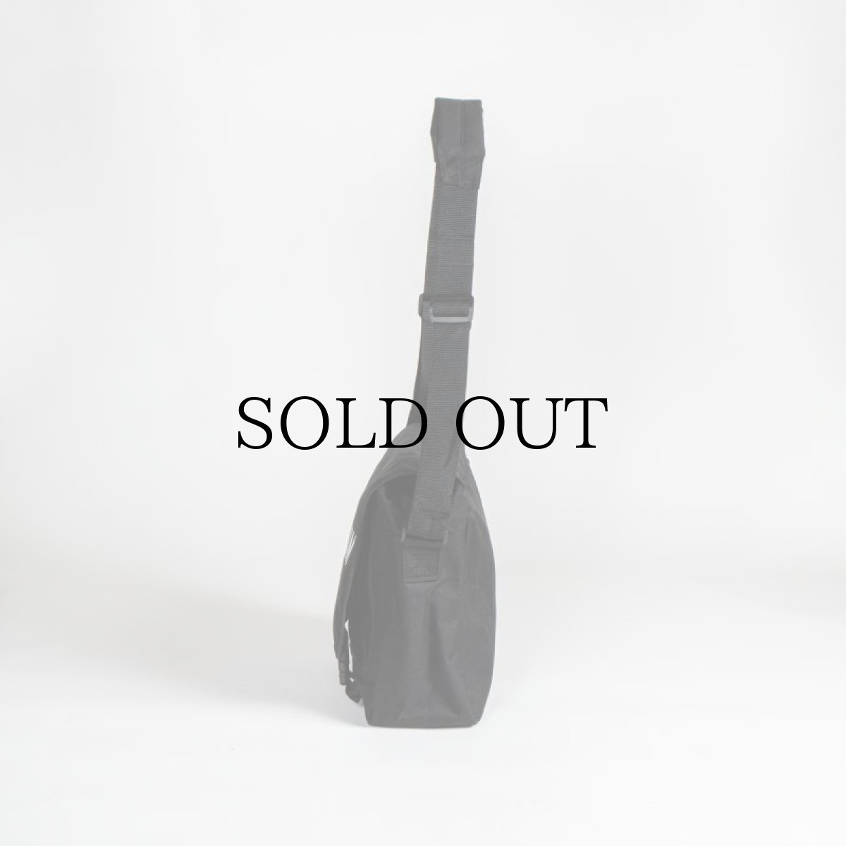 画像3: APPLEBUM(アップルバム) / LOGO MESSENGER BAG (3)