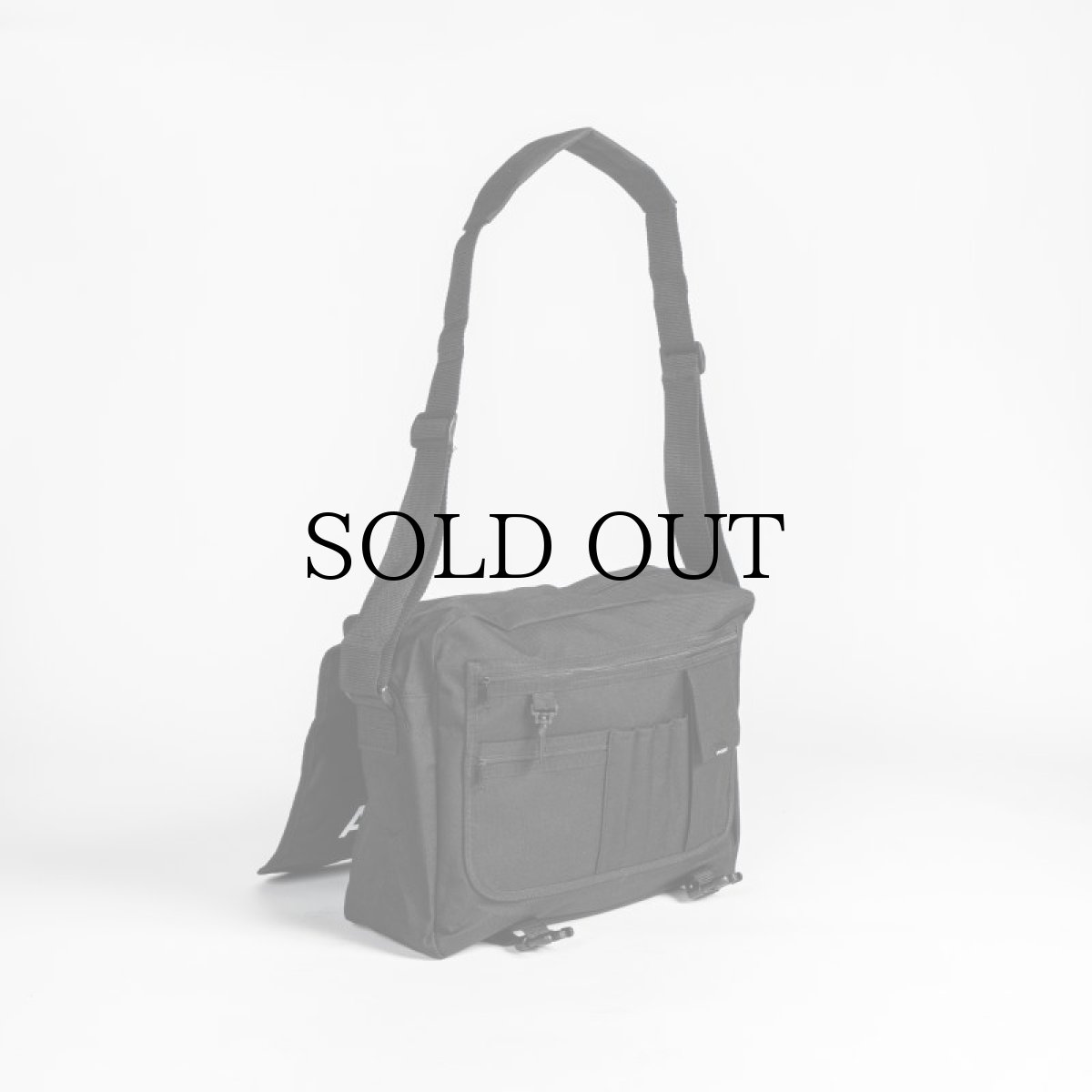 画像5: APPLEBUM(アップルバム) / LOGO MESSENGER BAG (5)