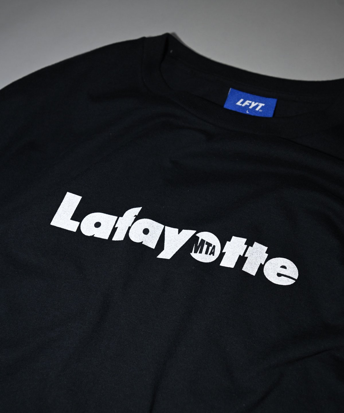 画像13: 【30%OFF】LFYT(ラファイエット) / LFYT x MTA Lafayette LOGO TEE (13)