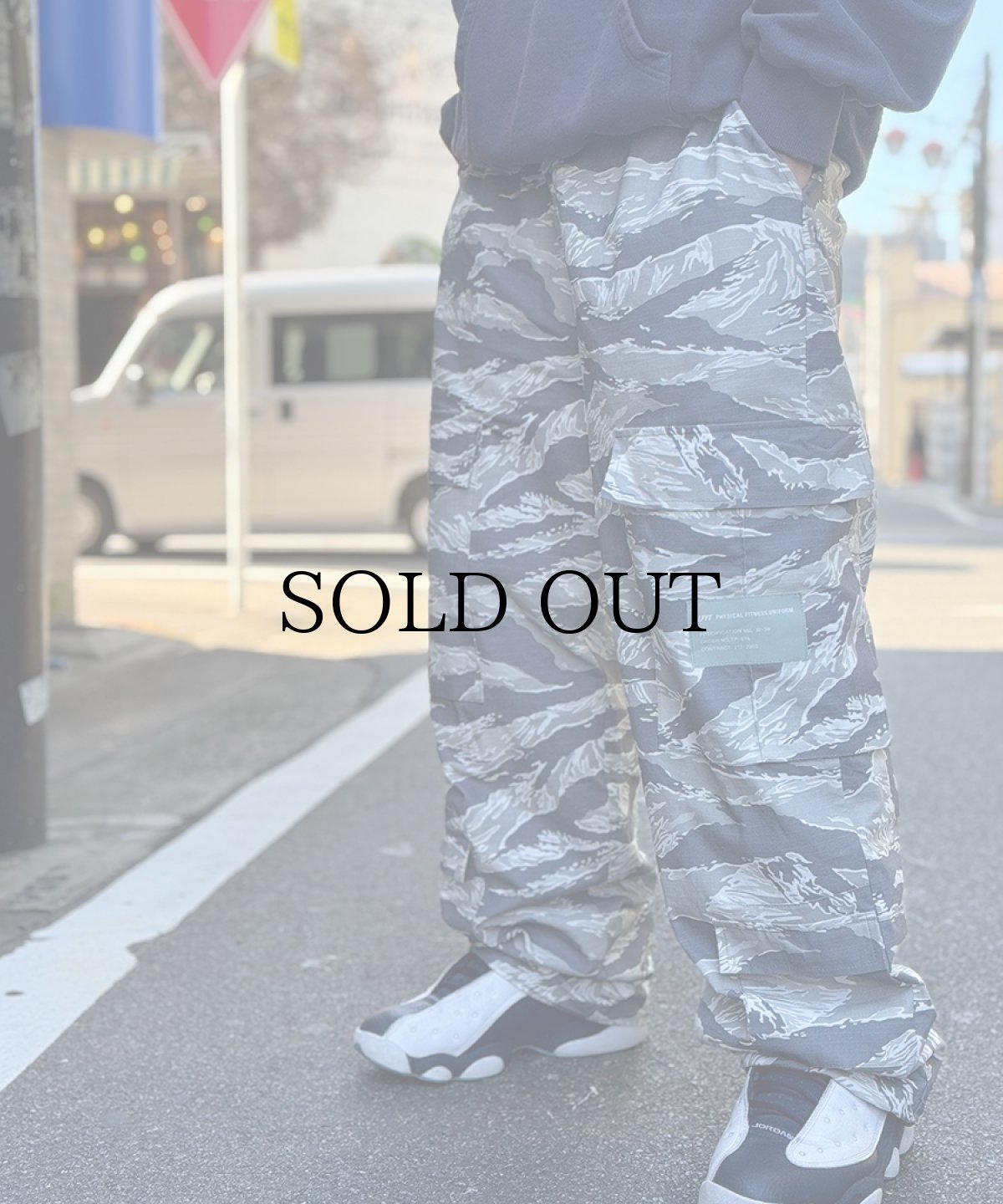 画像1: 【30%OFF】LFYT(ラファイエット) / RIPSTOP WIDE CARGO PANTS (1)