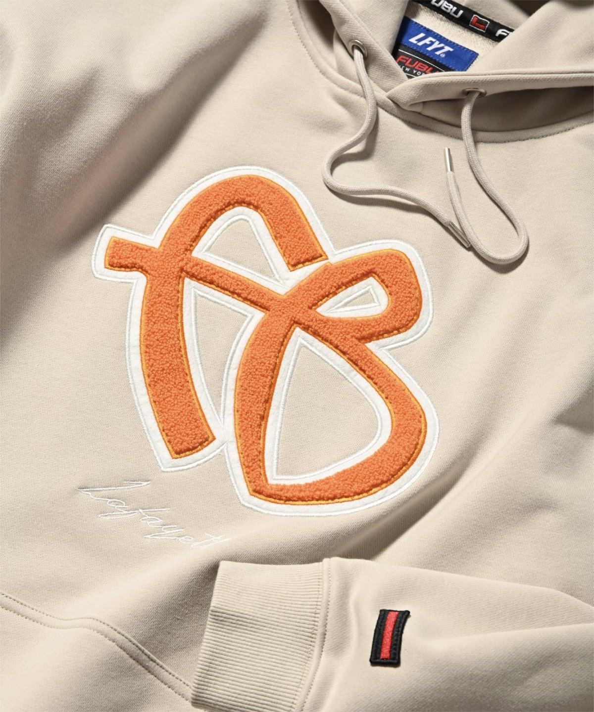 画像8: 【40%OFF】 LFYT(ラファイエット) / LFYT x FUBU CHENILLE PATCH HOODIE (8)