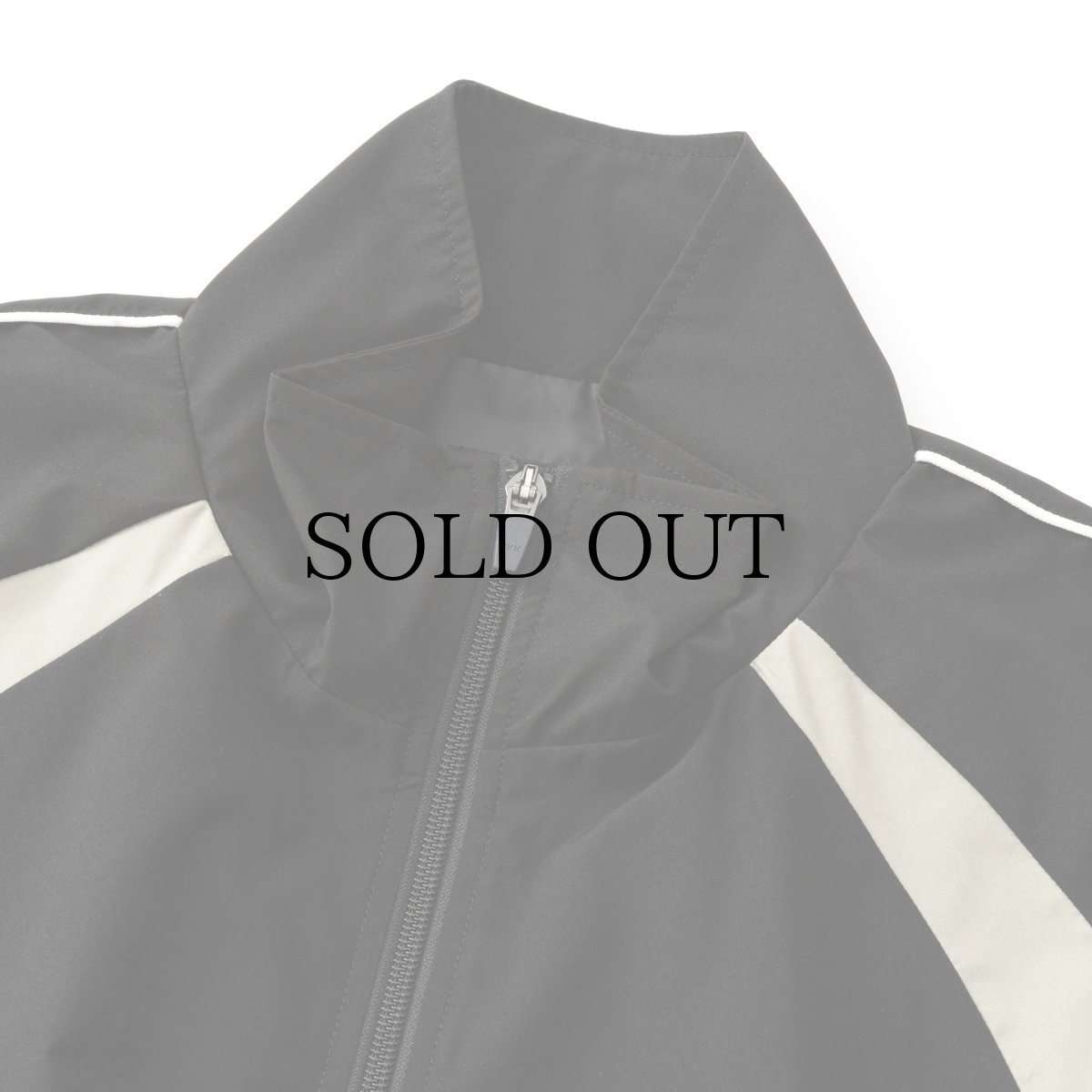 画像3: CALEE(キャリー) / × NEWERA®︎ CALEE LOGO OVERSIZED PIPING TRACK JACKET <EXCLUSIVE> (3)