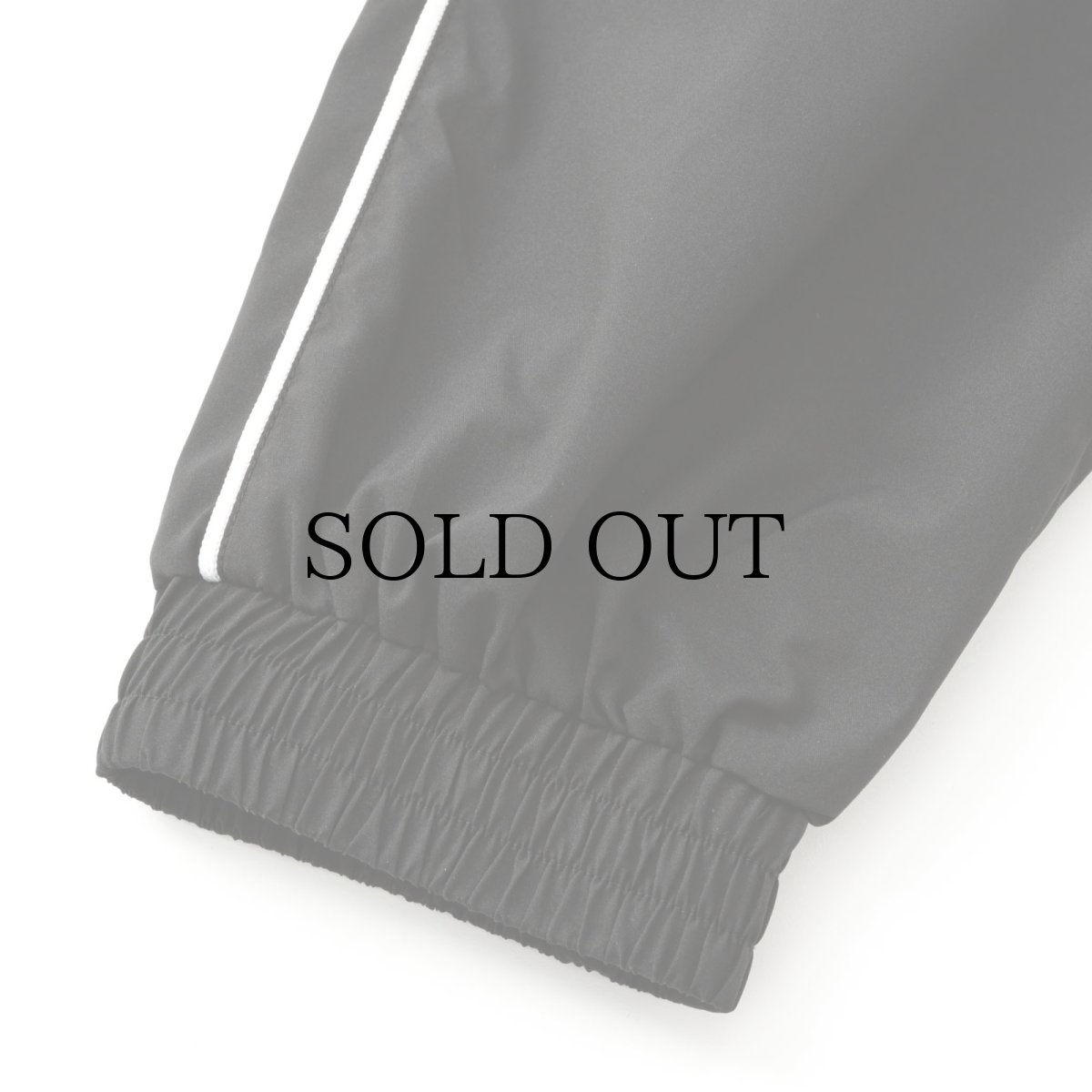 画像8: CALEE(キャリー) / × NEWERA®︎ CALEE LOGO OVERSIZED PIPING TRACK PANTS <EXCLUSIVE> (8)