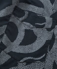 画像5: CALEE(キャリー) / DOTAIR®︎ SNAKE PATTERN ZIP SH ＜REFLECTOR＞ (5)