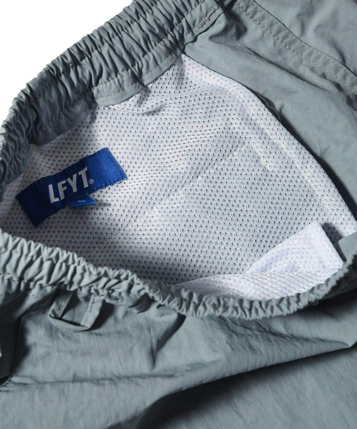 画像32: 【30%OFF】 LFYT(ラファイエット) / RUBBER PATCH NYLON SHORTS (32)