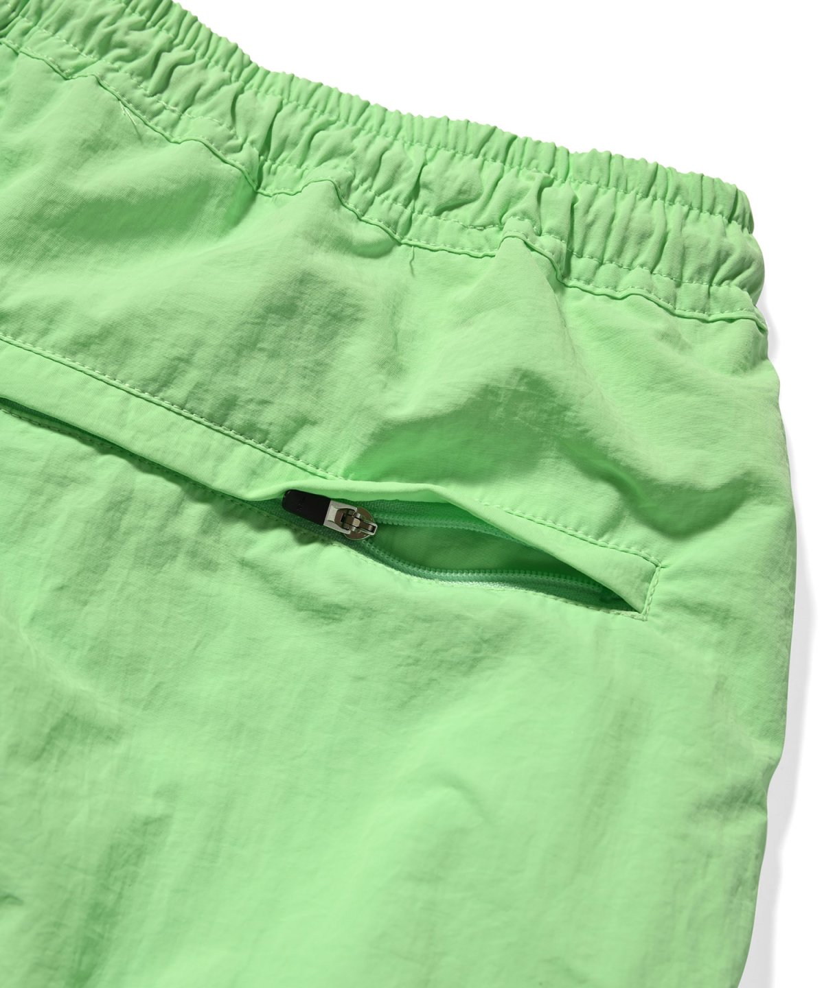 画像27: 【30%OFF】 LFYT(ラファイエット) / RUBBER PATCH NYLON SHORTS (27)