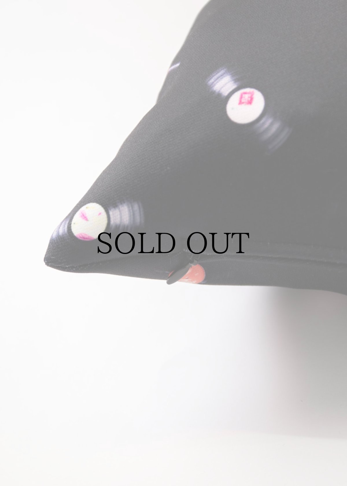 画像4: APPLEBUM(アップルバム) / “Vinyl Dot” Cushion (4)