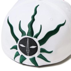 画像8: NEW ERA / 59FIFTY TARO OKAMOTO 岡本太郎 太陽の塔 ピンズ (8)