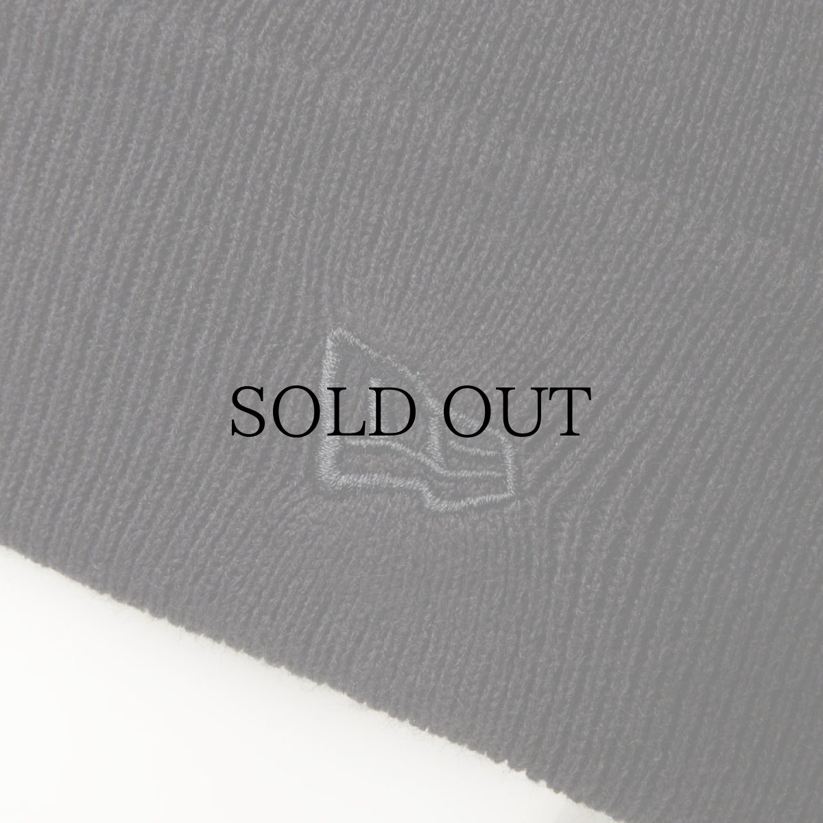 画像3: NEW ERA / ベーシック カフニット Rhinestone Badge ニューヨーク・ヤンキース (3)