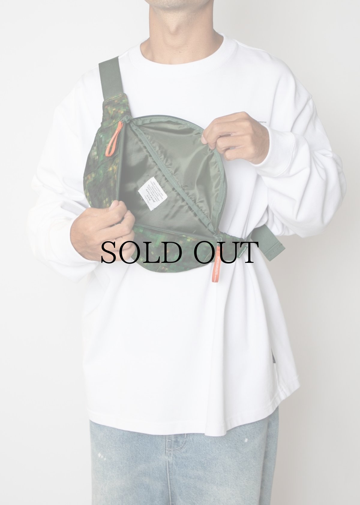 画像7: APPLEBUM(アップルバム) / “Pixel Camo” Waist Bag (7)