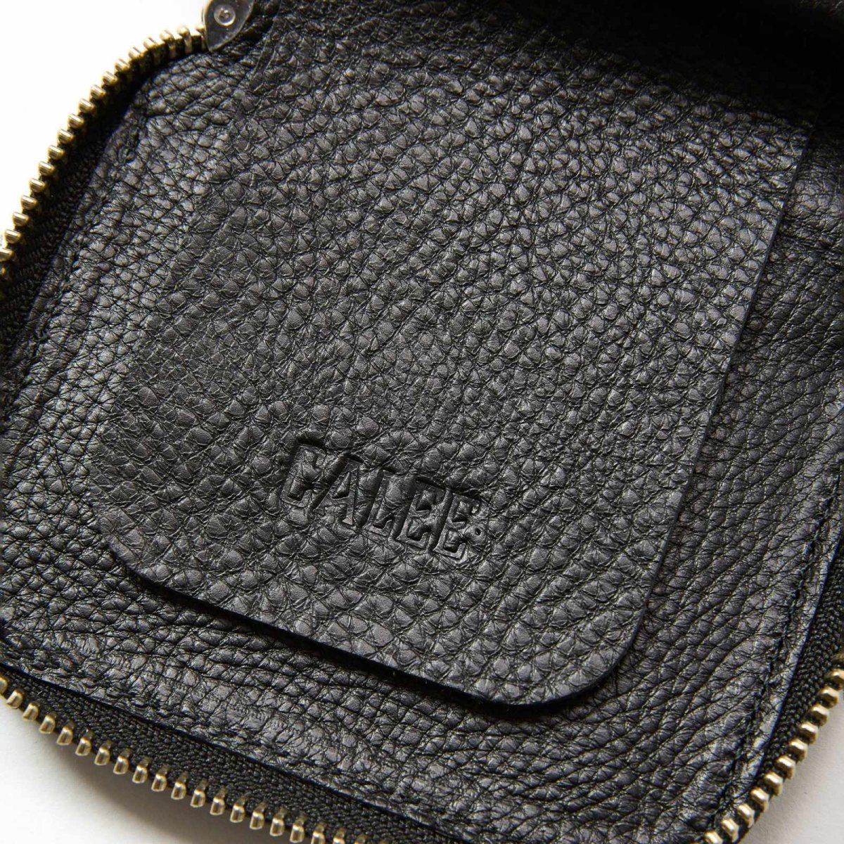 画像5: CALEE(キャリー) / STUDS LEATHER ZIP MULTI WALLET (5)