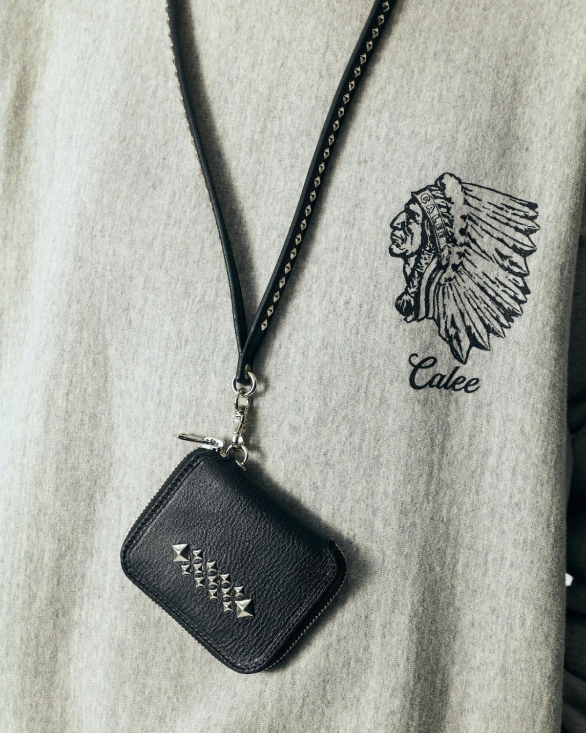 画像9: CALEE(キャリー) / STUDS LEATHER ZIP MULTI WALLET (9)