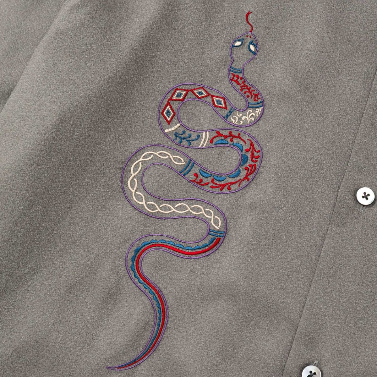 画像7: CALEE(キャリー) / EMBROIDERY SNAKE S/S SH ＜MIHO MURAKAMI DESIGN＞ (7)