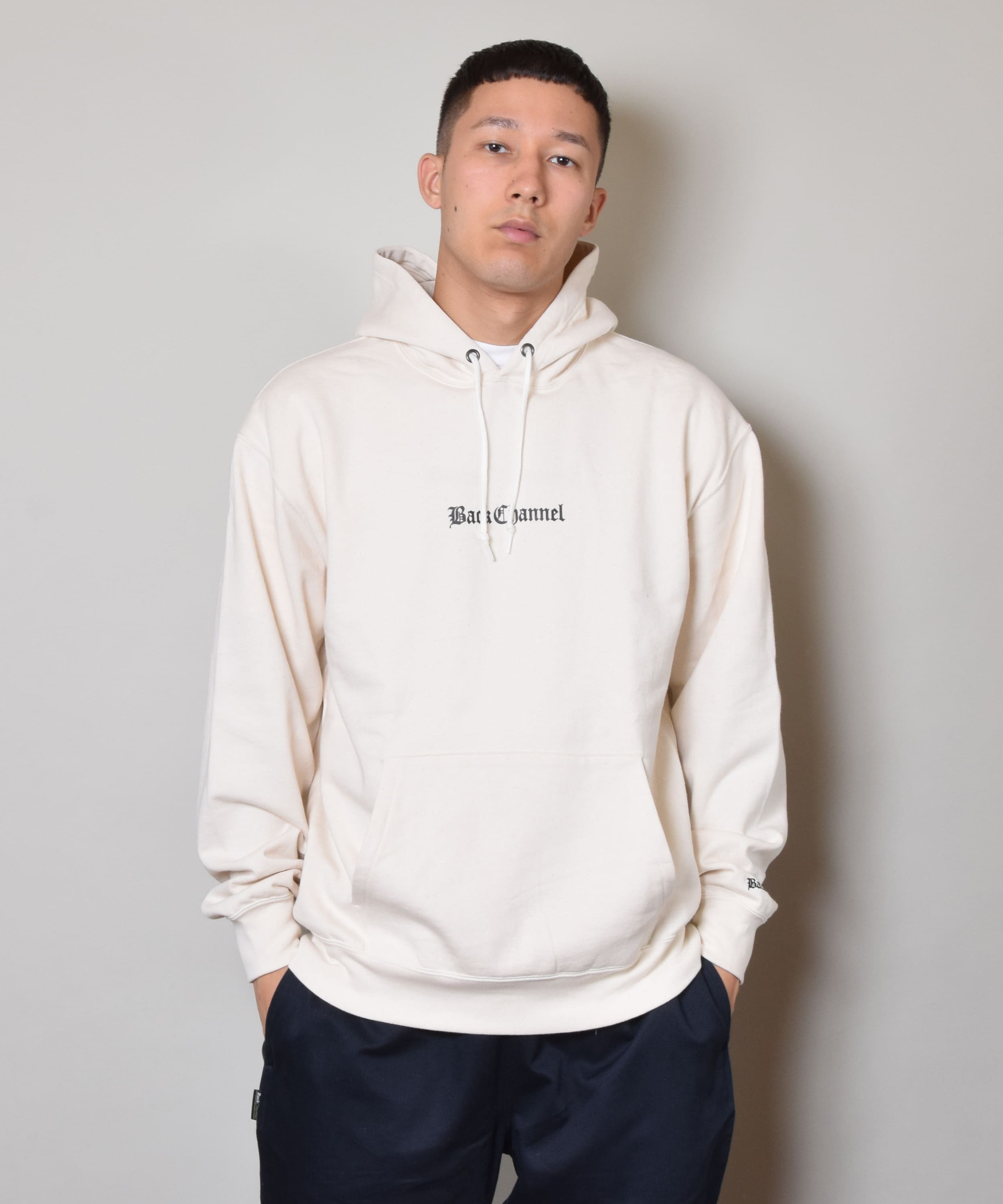 Back Channel(バックチャンネル) パーカー OLD ENGLISH PULLOVER PARKA ...